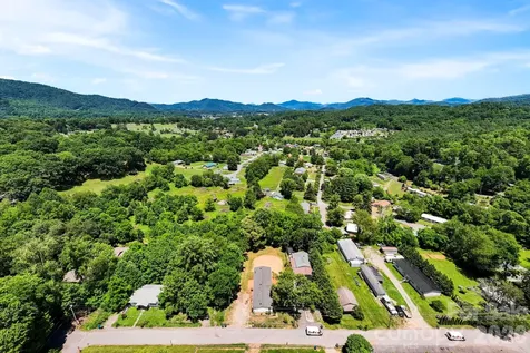 135 Prevost Street Waynesville NC 28786
