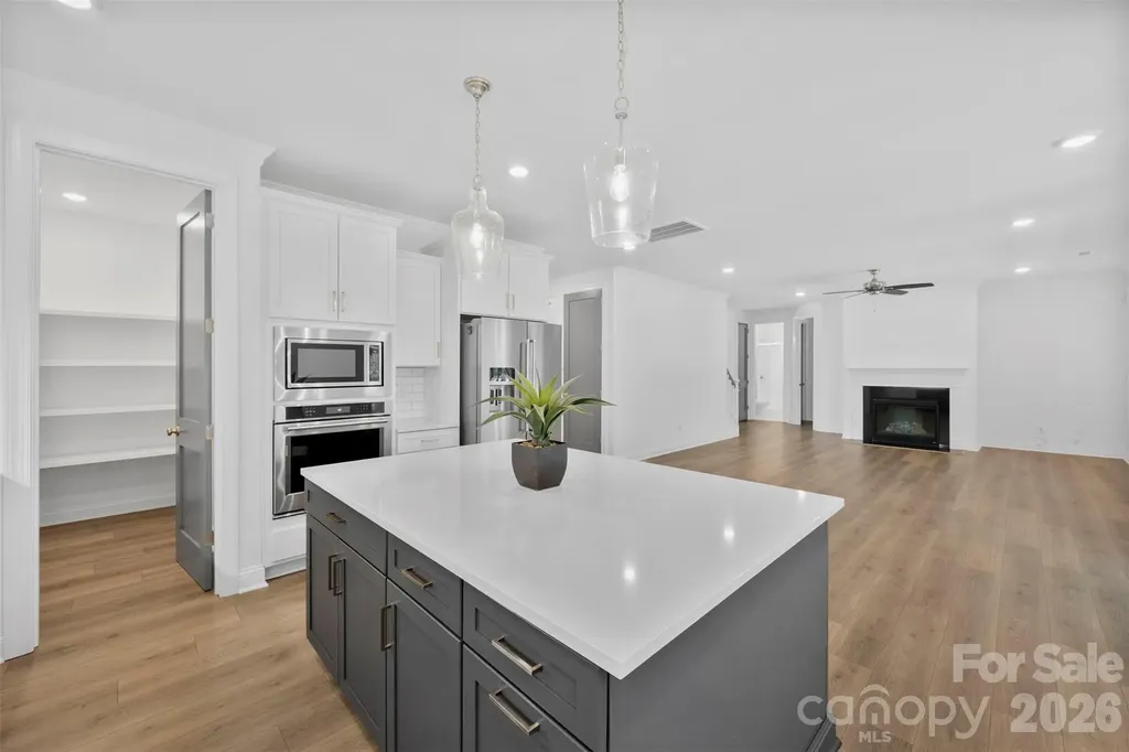 16709 Mckee Road Charlotte NC 28278