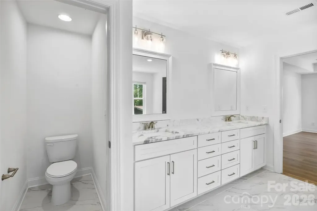 16709 Mckee Road Charlotte NC 28278