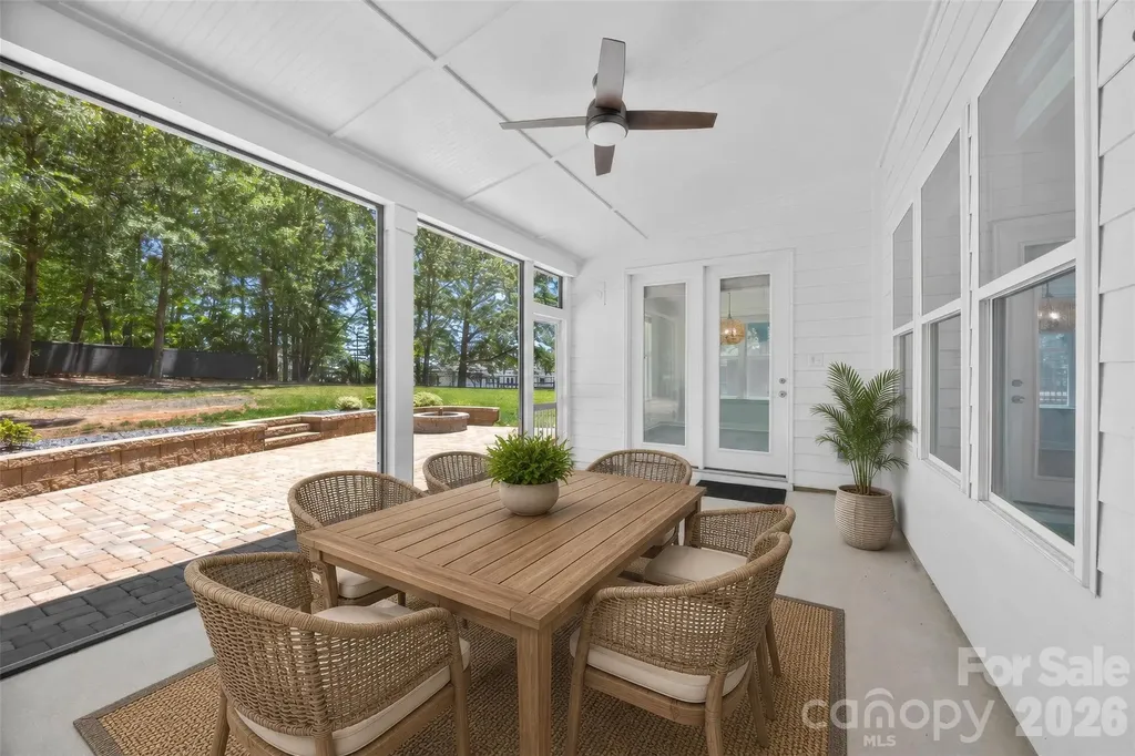 16709 Mckee Road Charlotte NC 28278
