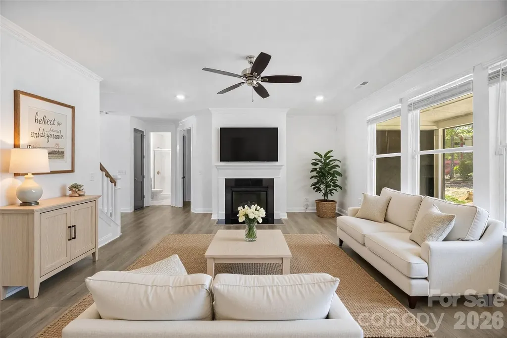 16709 Mckee Road Charlotte NC 28278