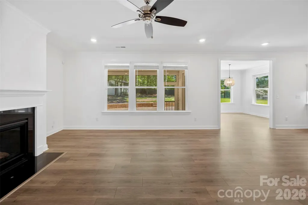 16709 Mckee Road Charlotte NC 28278
