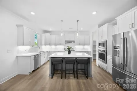 16709 Mckee Road Charlotte NC 28278