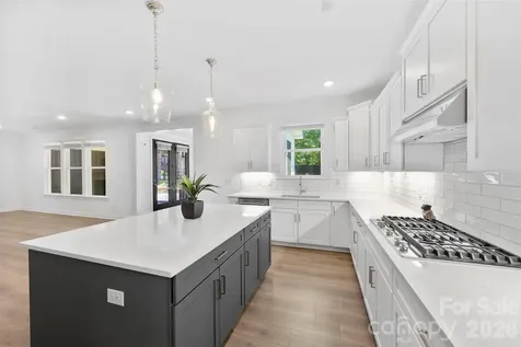16709 Mckee Road Charlotte NC 28278