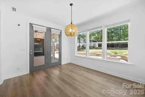 16709 Mckee Road Charlotte NC 28278