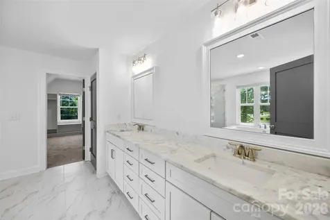 16709 Mckee Road Charlotte NC 28278