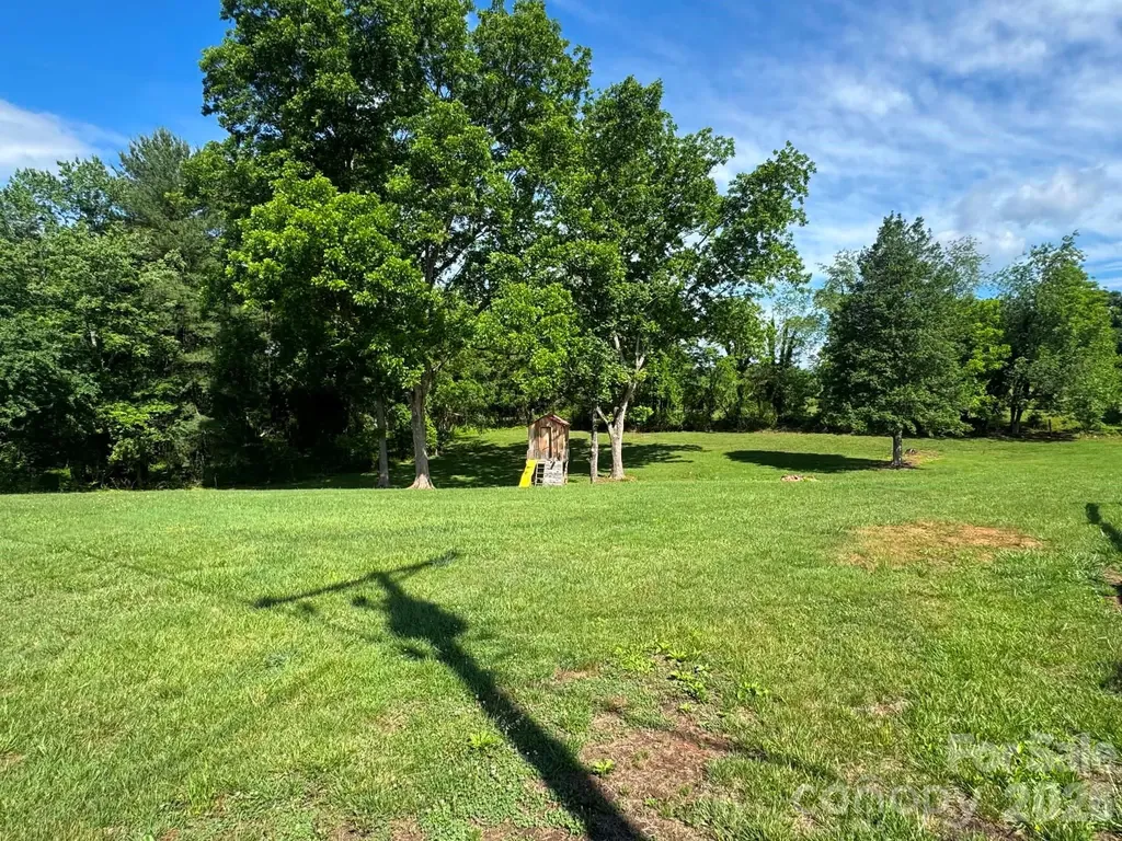 Tbd Mountain Park Road State Road NC 28676