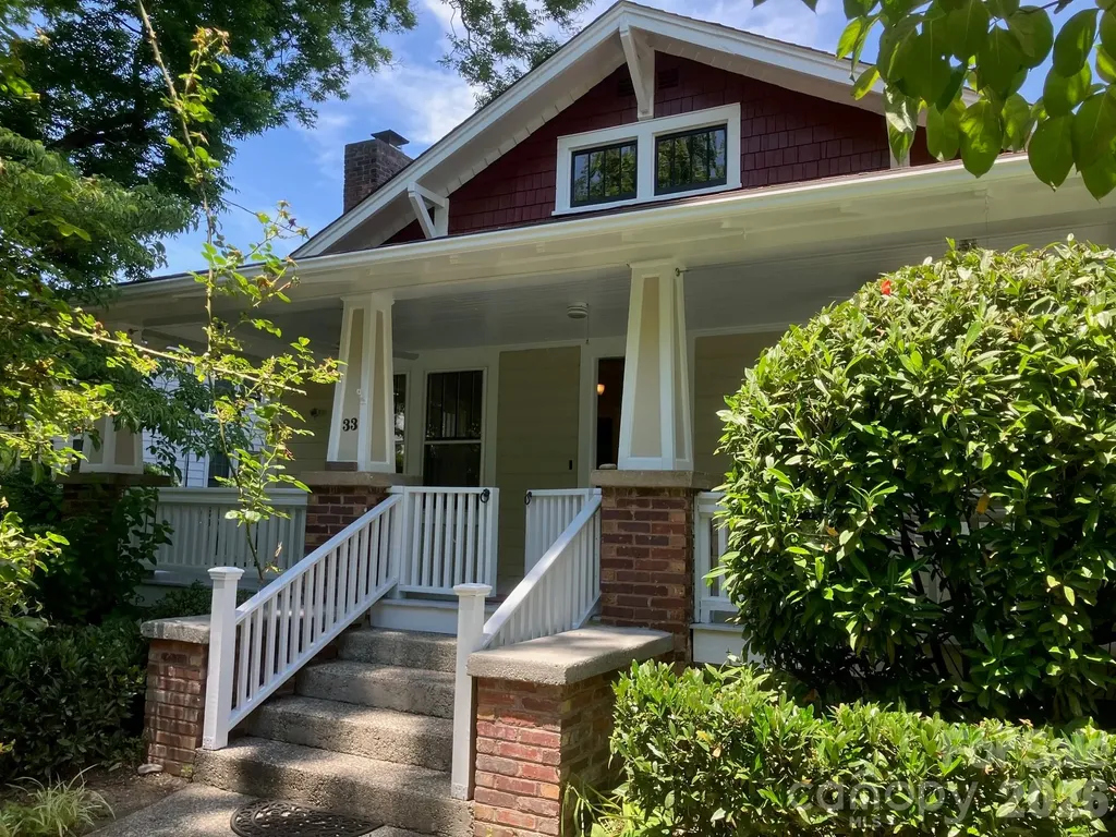33 Church Street Weaverville NC 28787