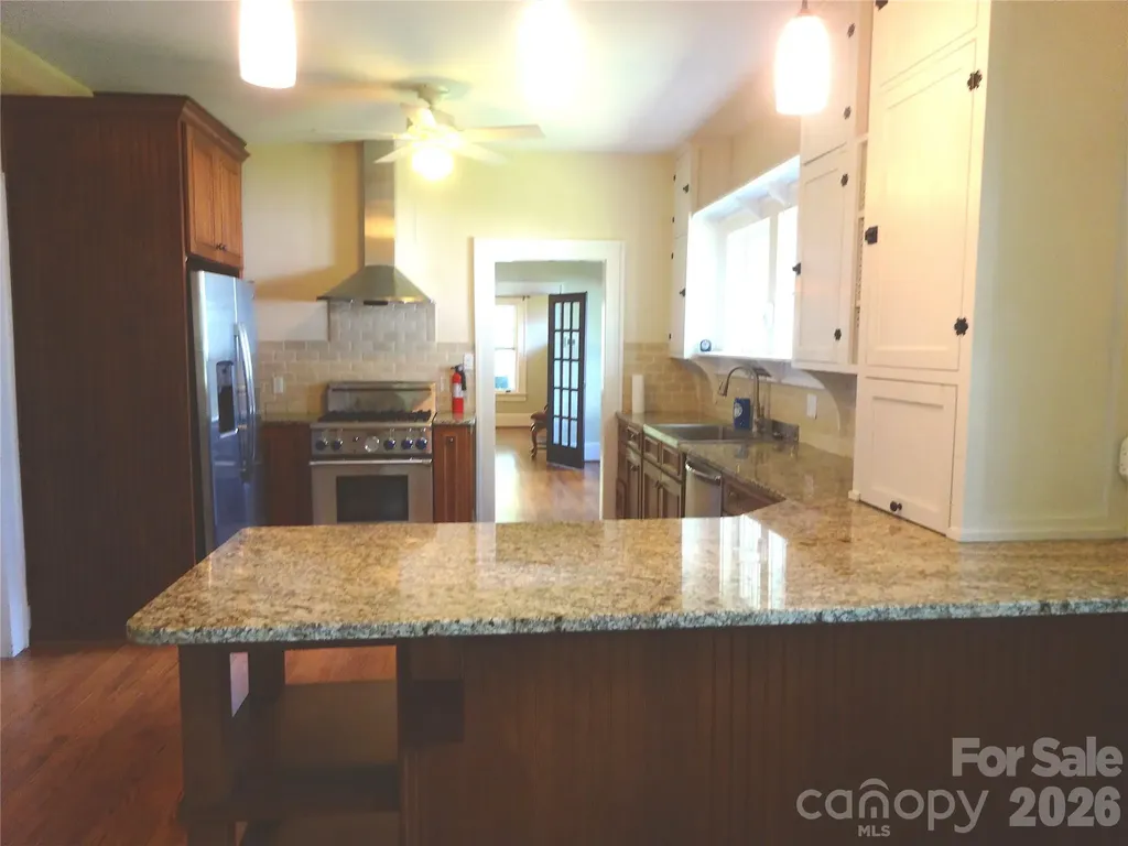 33 Church Street Weaverville NC 28787