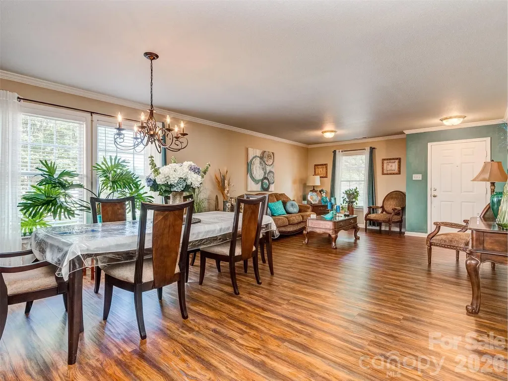 7829 Ponderosa Pine Lane Charlotte NC 28215