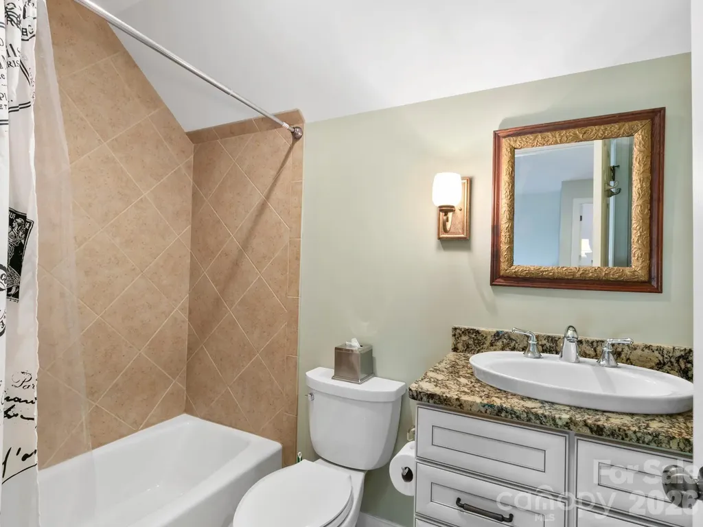 32 Lake Vista Drive Fletcher NC 28732