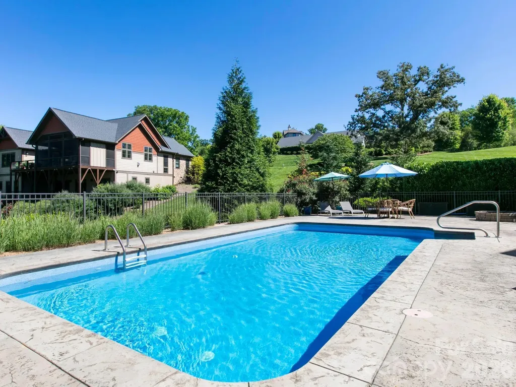 32 Lake Vista Drive Fletcher NC 28732