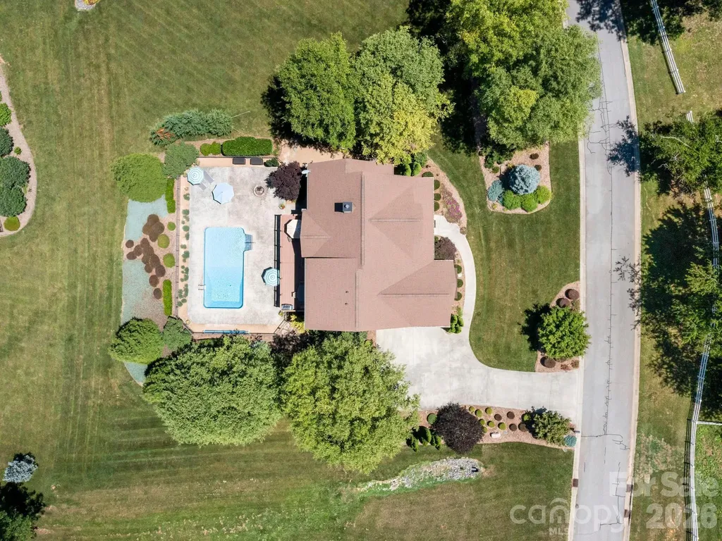 32 Lake Vista Drive Fletcher NC 28732