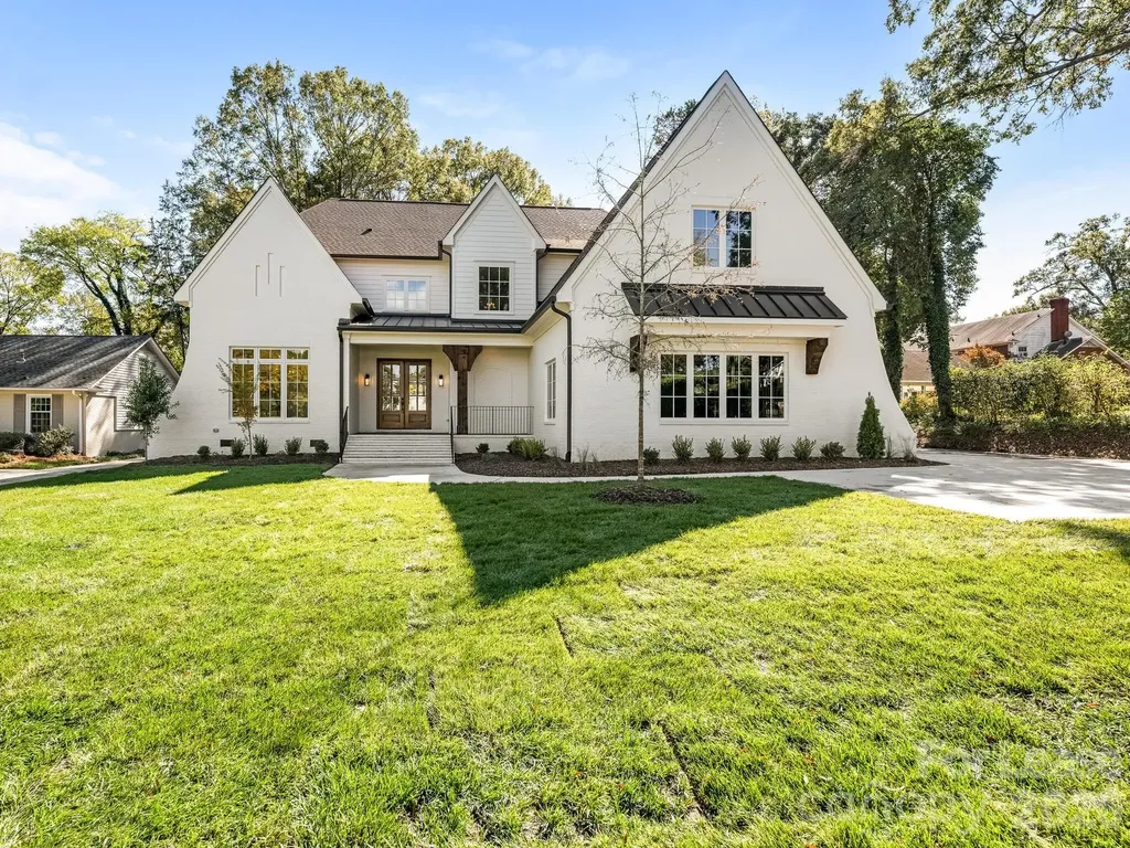 1511 Cavendish Court Charlotte NC 28211