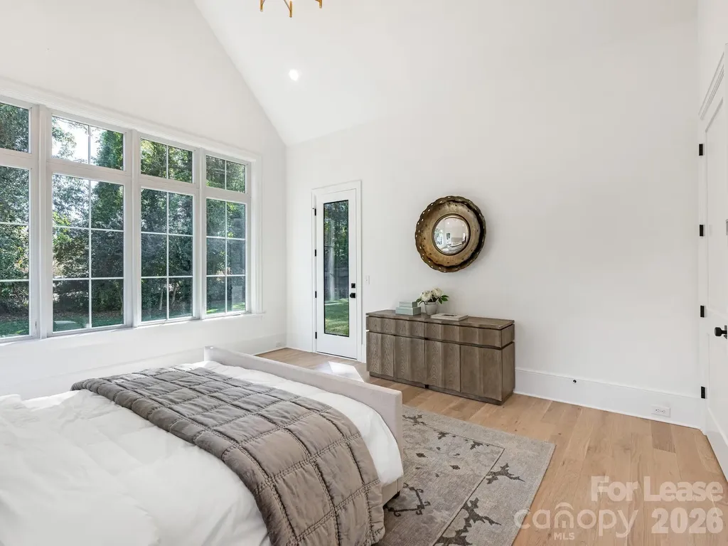 1511 Cavendish Court Charlotte NC 28211