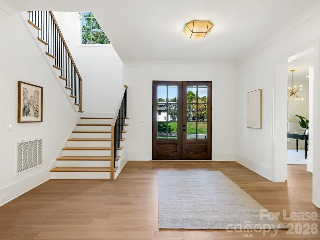 1511 Cavendish Court Charlotte NC 28211