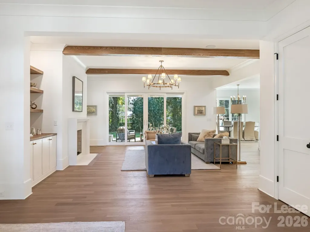 1511 Cavendish Court Charlotte NC 28211