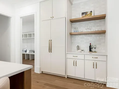 1511 Cavendish Court Charlotte NC 28211