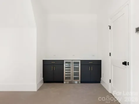 1511 Cavendish Court Charlotte NC 28211