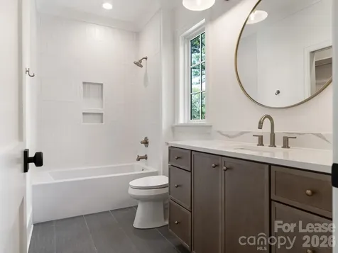 1511 Cavendish Court Charlotte NC 28211