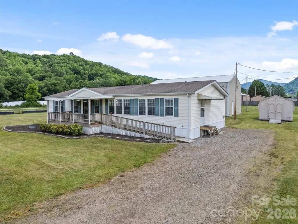 Waynesville NC, 25 Lester Lane