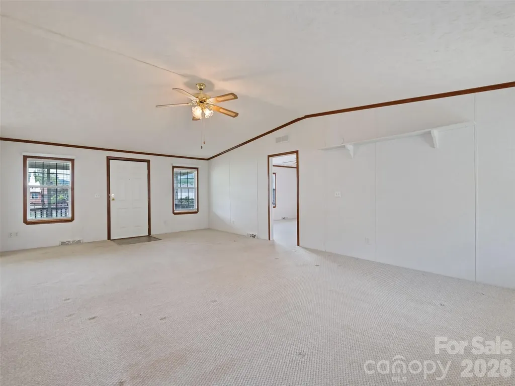 25 Lester Lane Waynesville NC 28785