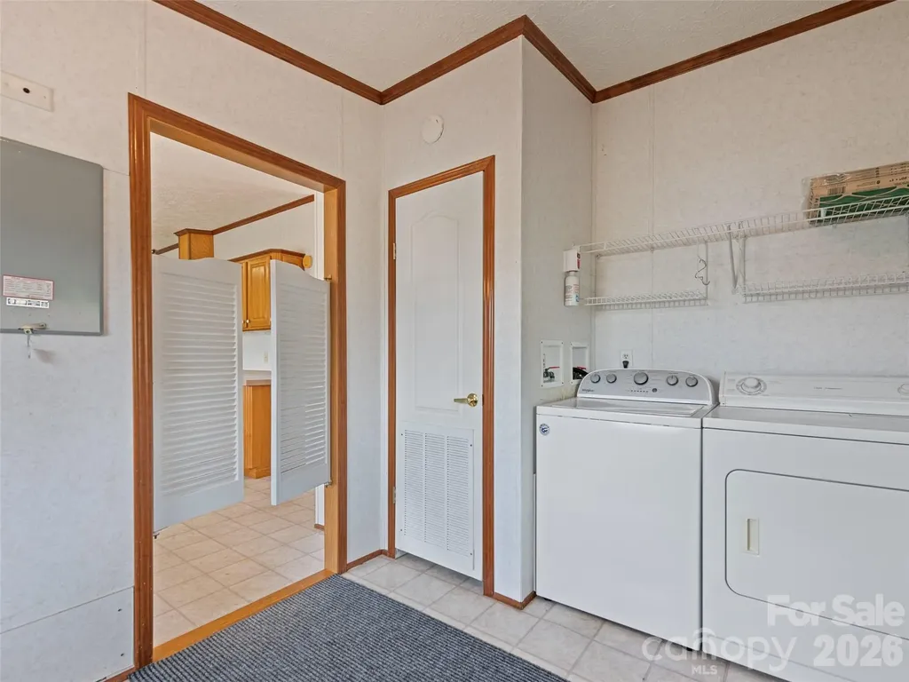 25 Lester Lane Waynesville NC 28785