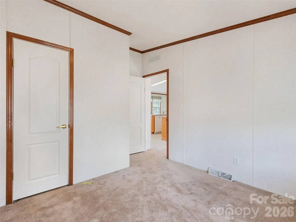 25 Lester Lane Waynesville NC 28785