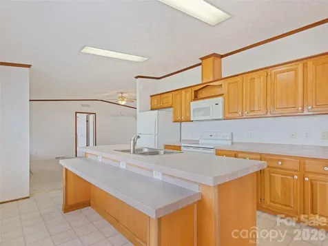 25 Lester Lane Waynesville NC 28785