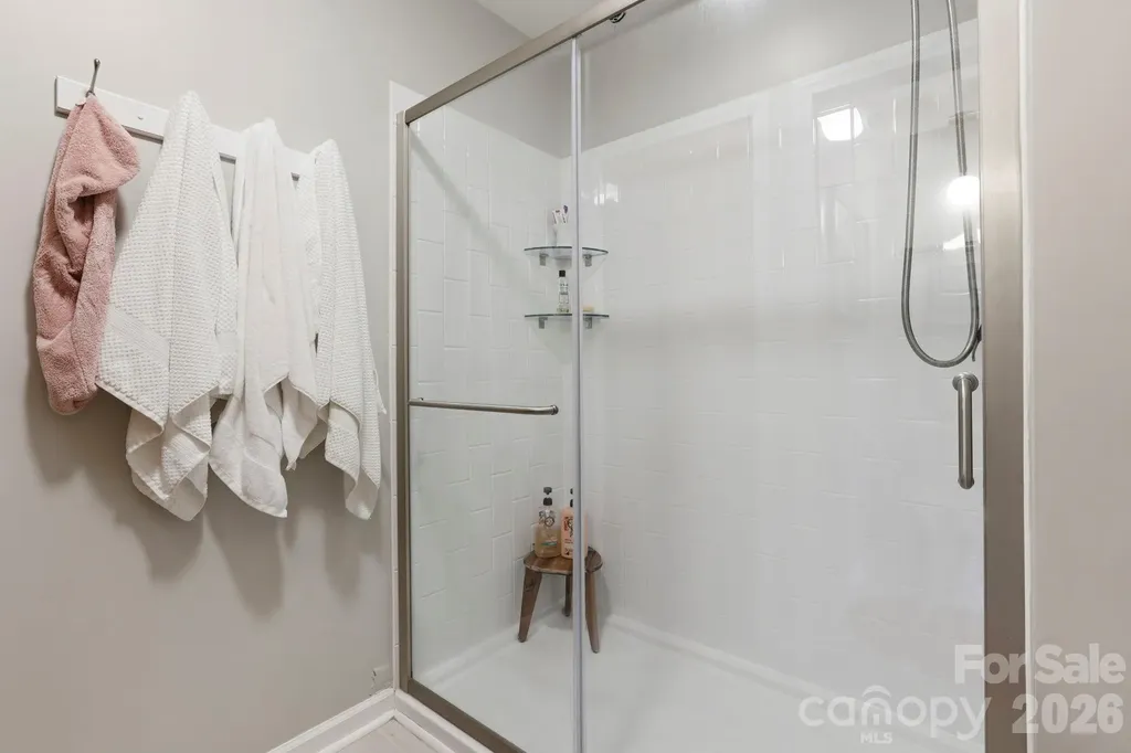 581 Courtwood Lane Hendersonville NC 28739