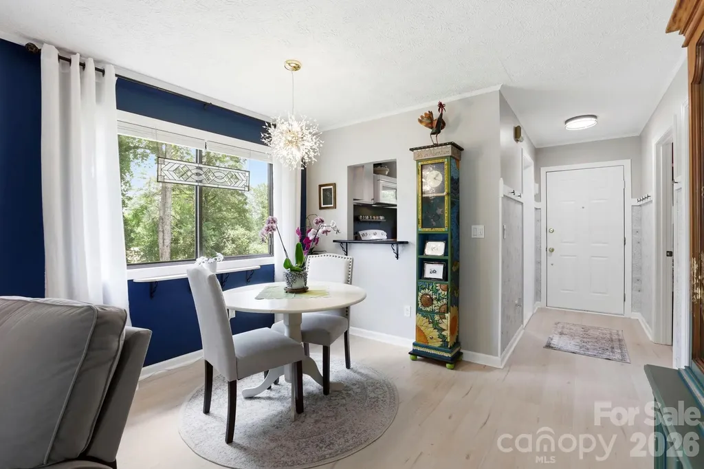 581 Courtwood Lane Hendersonville NC 28739