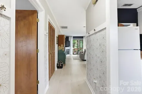 581 Courtwood Lane Hendersonville NC 28739