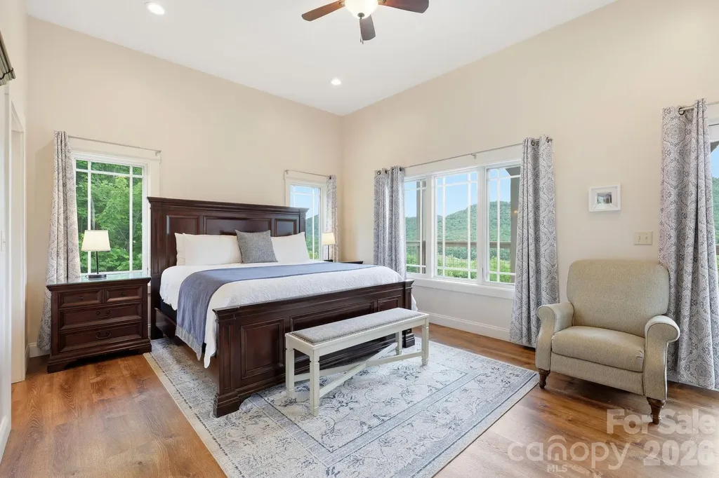 229 Jd Trail Candler NC 28715