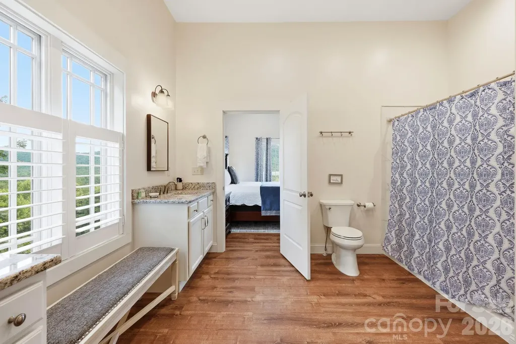 229 Jd Trail Candler NC 28715