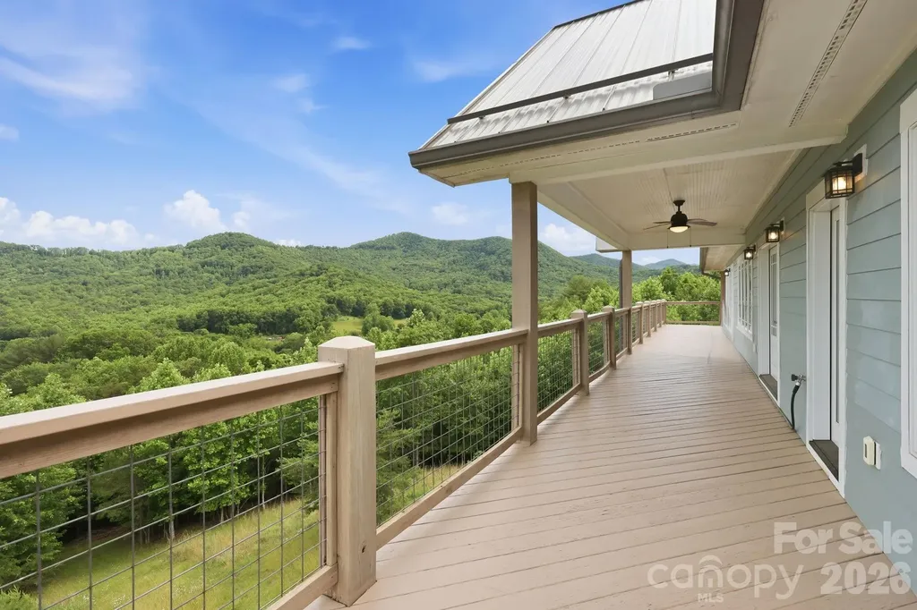 229 Jd Trail Candler NC 28715