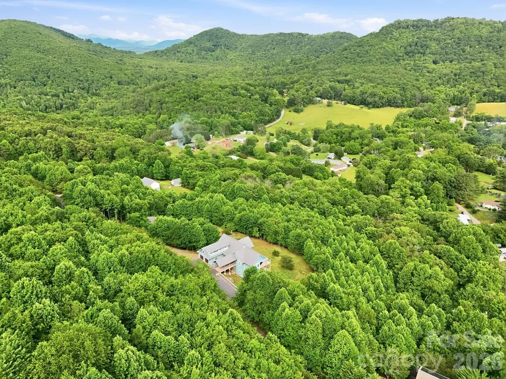 229 Jd Trail Candler NC 28715