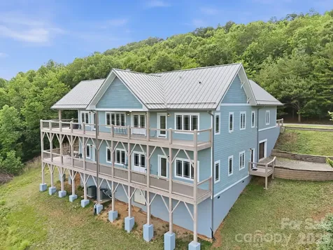 229 Jd Trail Candler NC 28715