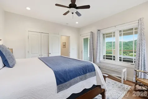 229 Jd Trail Candler NC 28715