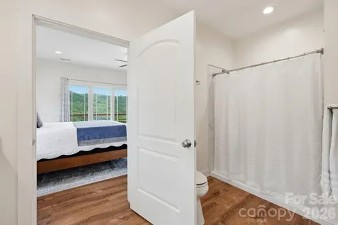 229 Jd Trail Candler NC 28715
