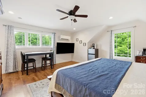 229 Jd Trail Candler NC 28715