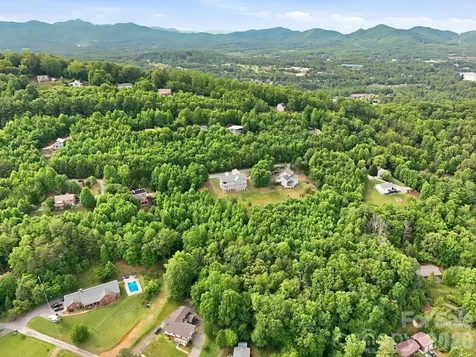 229 Jd Trail Candler NC 28715
