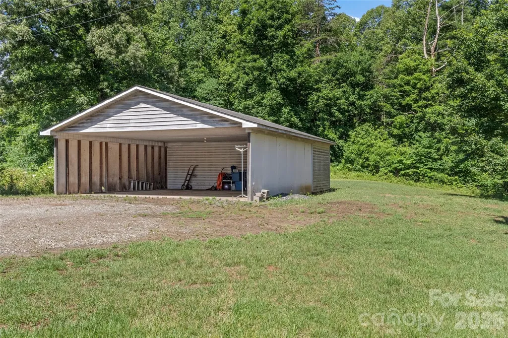 271 Little Ridge Road Moravian Falls NC 28654
