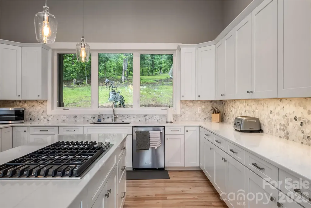 128 Saddle Ridge Drive Alexander NC 28701
