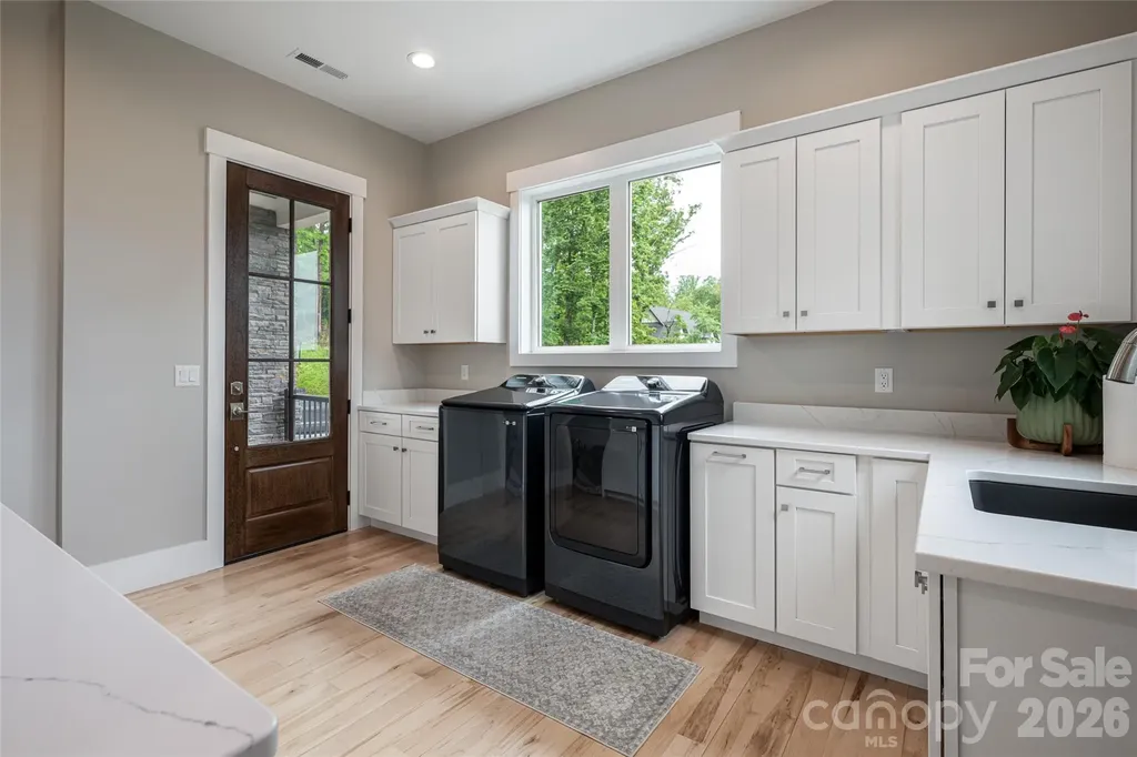 128 Saddle Ridge Drive Alexander NC 28701