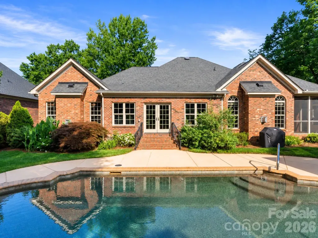526 Ballymote Court Matthews NC 28104