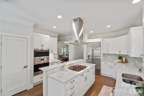 526 Ballymote Court Matthews NC 28104