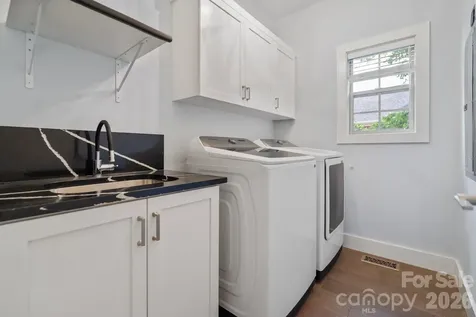 526 Ballymote Court Matthews NC 28104
