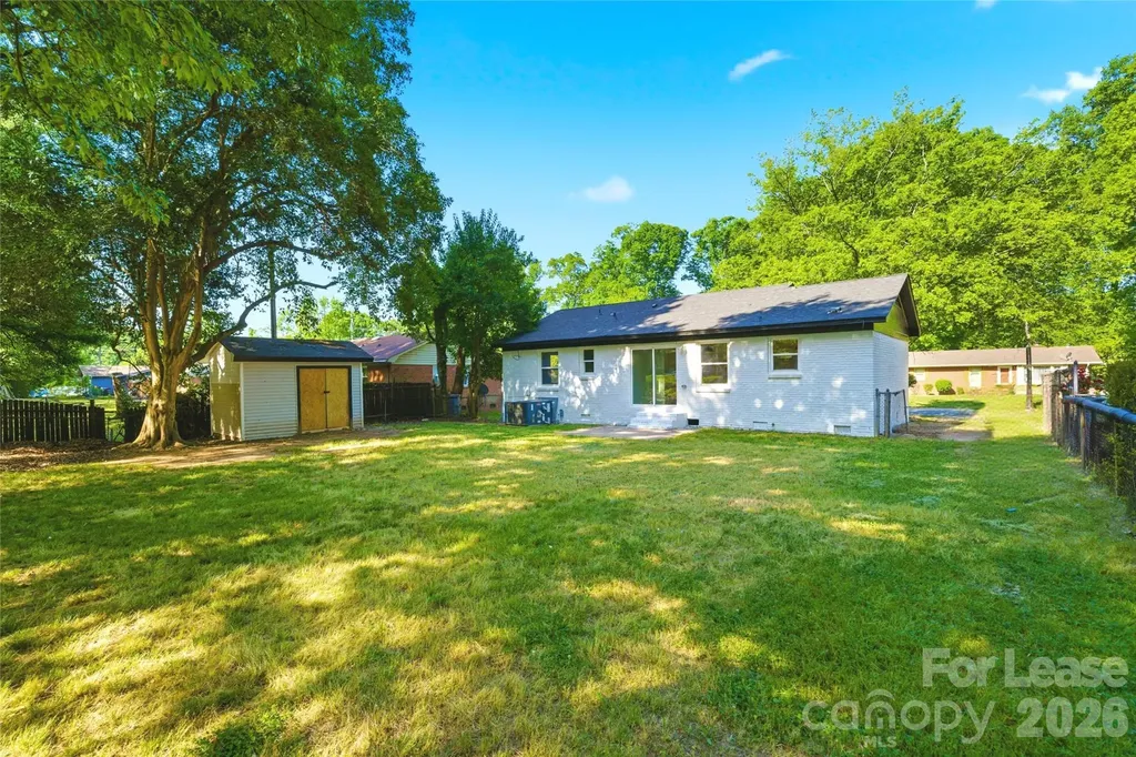 6126 Amberly Lane Charlotte NC 28213