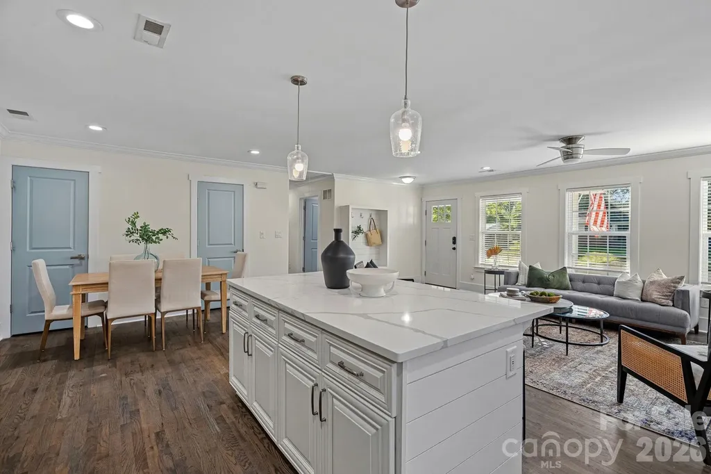 7110 Rockcliff Court Charlotte NC 28210