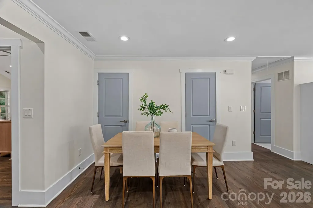 7110 Rockcliff Court Charlotte NC 28210